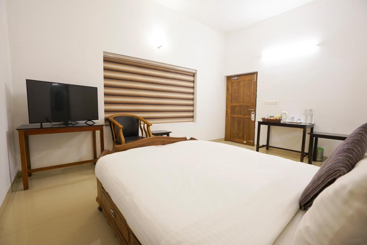 Once Upon The River, Aluva - Near Cochin International Airport Hotell Kochi Eksteriør bilde